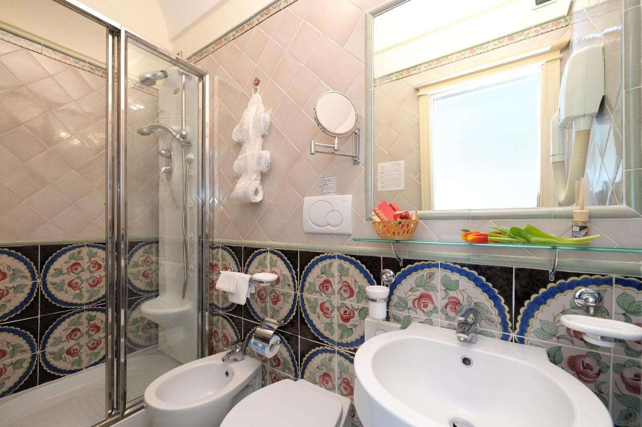 Amalfi Old Square Room & Apartments Екстер'єр фото