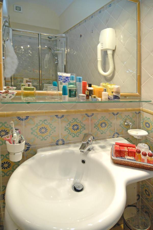 Amalfi Old Square Room & Apartments Екстер'єр фото