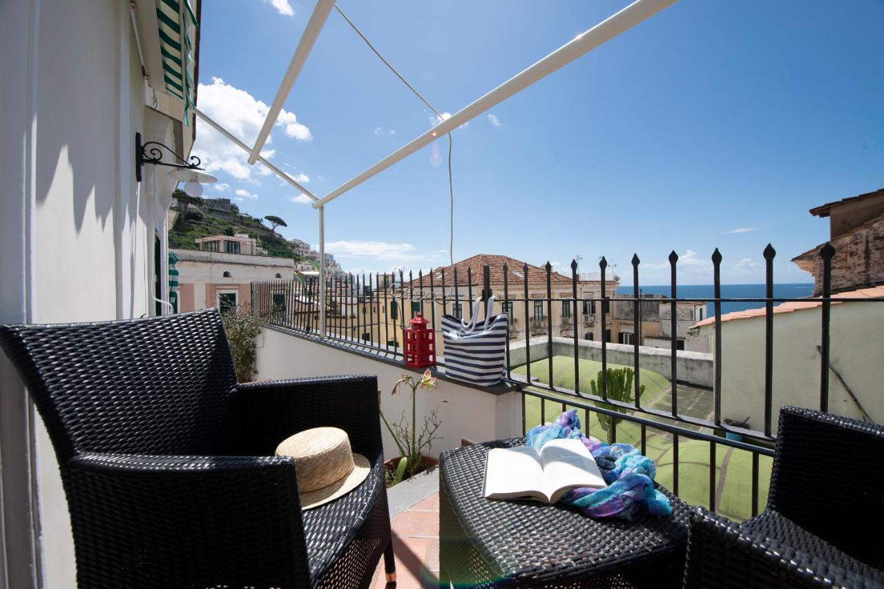 Amalfi Old Square Room & Apartments Екстер'єр фото