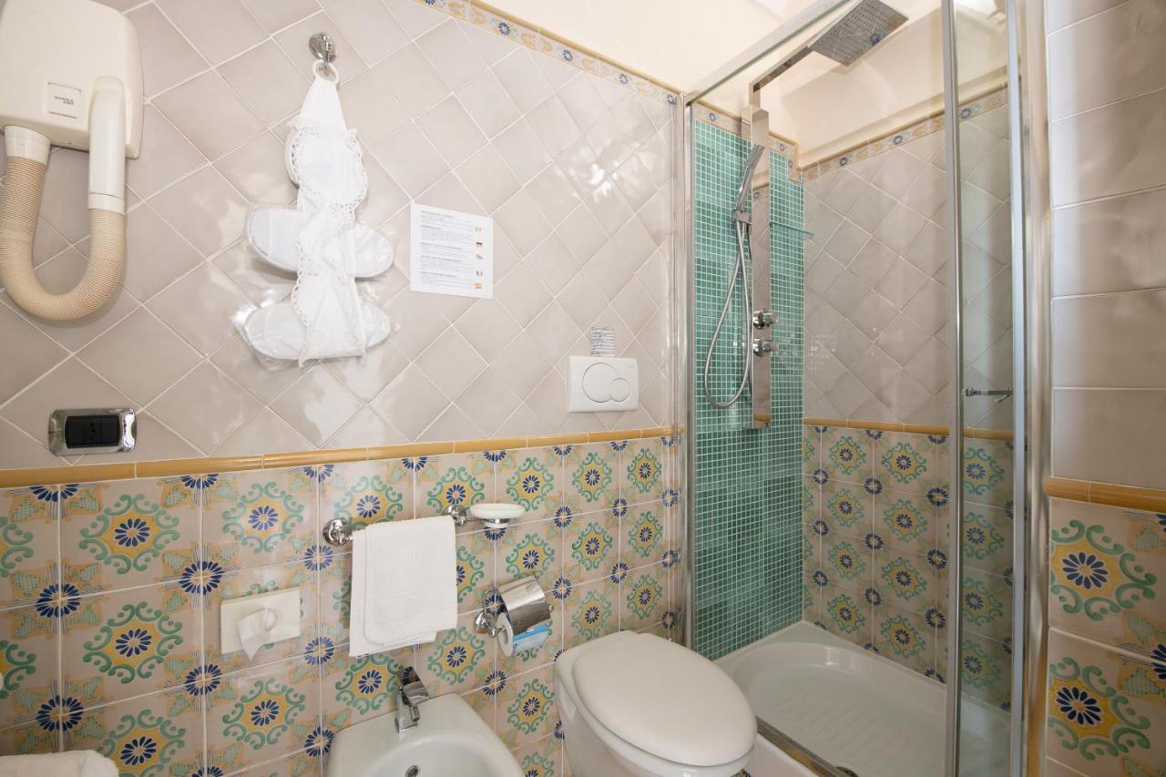 Amalfi Old Square Room & Apartments Екстер'єр фото